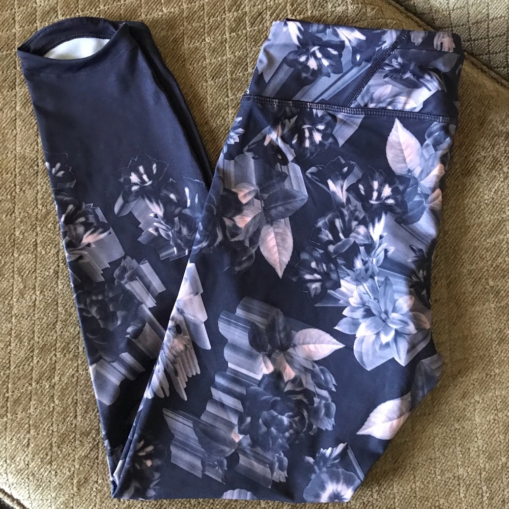 Floral Nike leggings